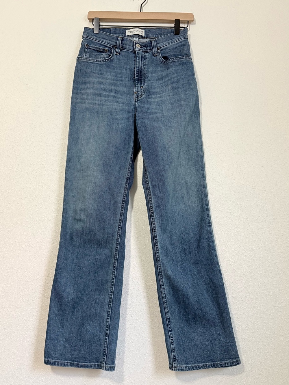 Abercrombie & Fitch The 90s High Rise Relaxed Jeans Curve Love - Picture 9 of 12